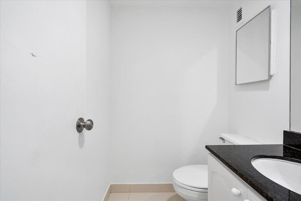 Beachfront 2 Bedroom At Tides Hollywood 8Th Floor Экстерьер фото