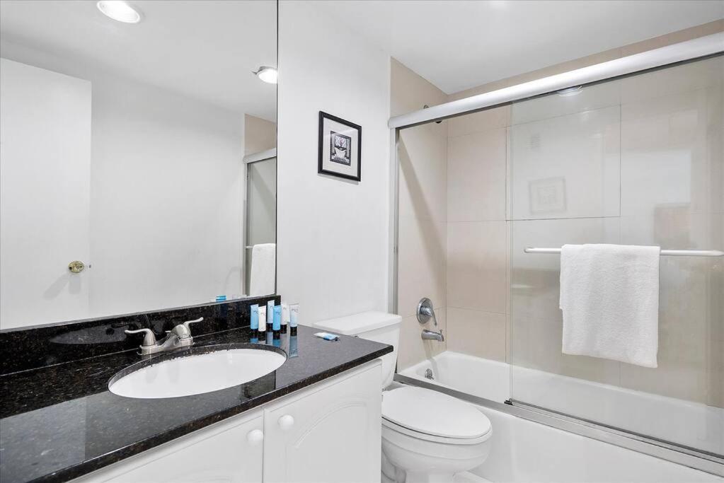 Beachfront 2 Bedroom At Tides Hollywood 8Th Floor Экстерьер фото