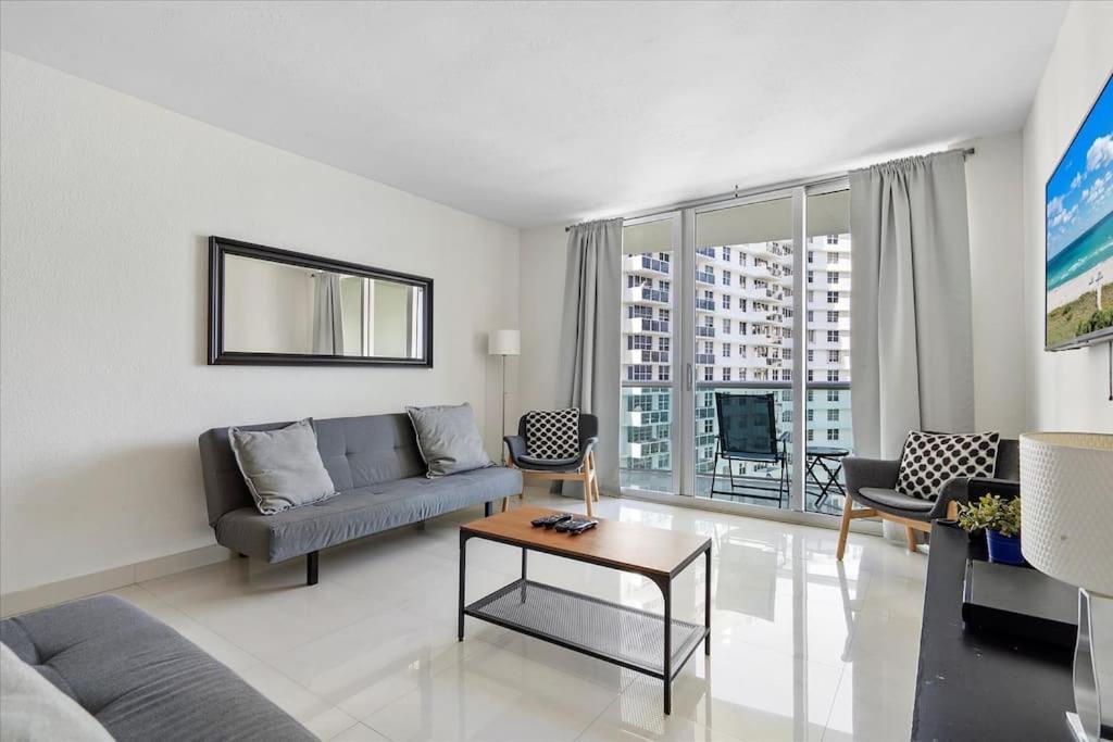 Beachfront 2 Bedroom At Tides Hollywood 8Th Floor Экстерьер фото