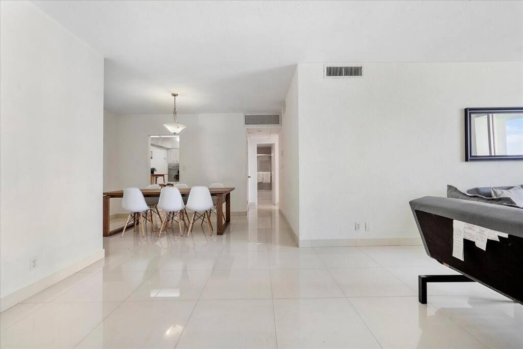 Beachfront 2 Bedroom At Tides Hollywood 8Th Floor Экстерьер фото