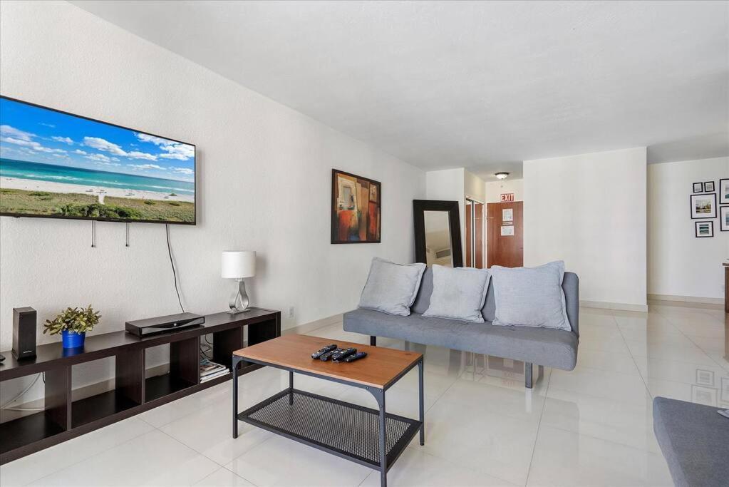 Beachfront 2 Bedroom At Tides Hollywood 8Th Floor Экстерьер фото