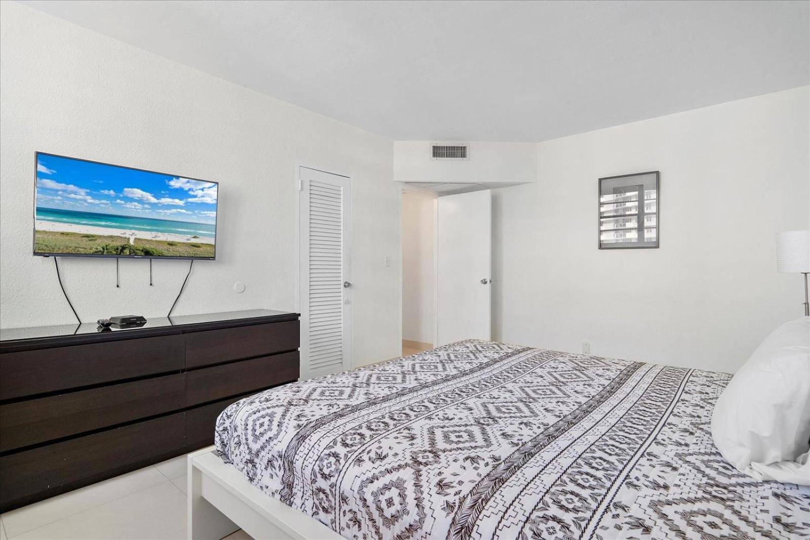 Beachfront 2 Bedroom At Tides Hollywood 8Th Floor Экстерьер фото