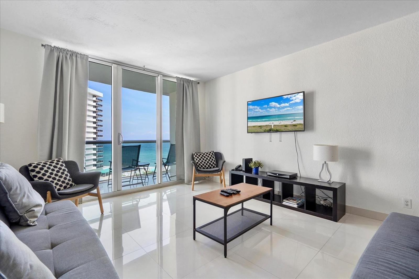Beachfront 2 Bedroom At Tides Hollywood 8Th Floor Экстерьер фото
